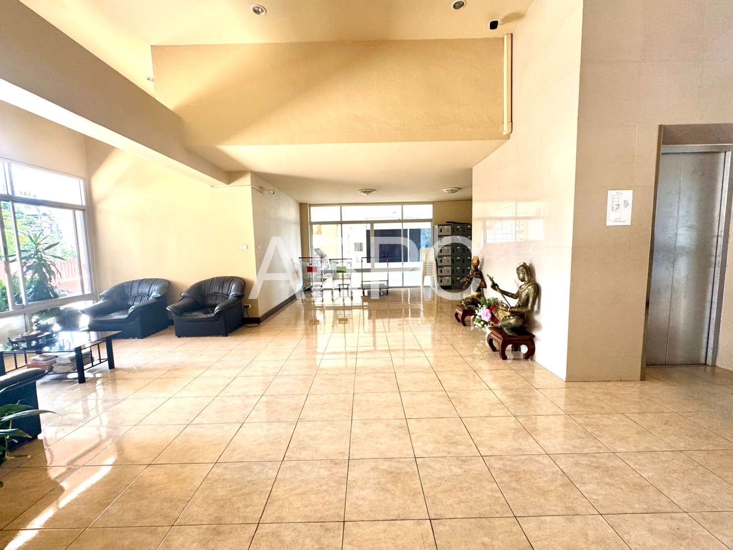 Large City View 1 Bed 1 Bath Condo In Central Pattaya photo 4