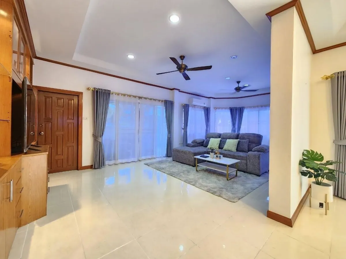 3 Bedrooms 3 Bathrooms in East pattaya photo 17