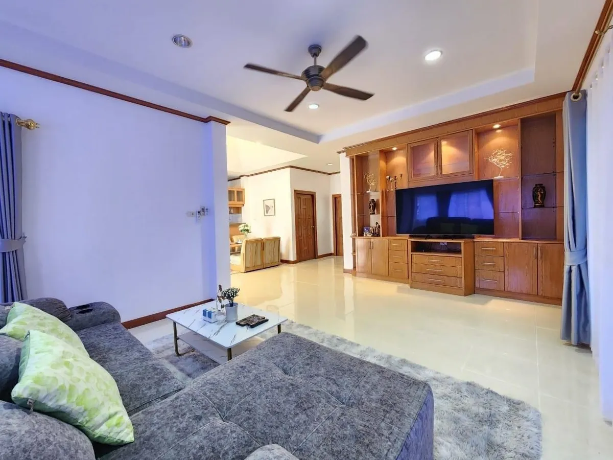 3 Bedrooms 3 Bathrooms in East pattaya photo 10