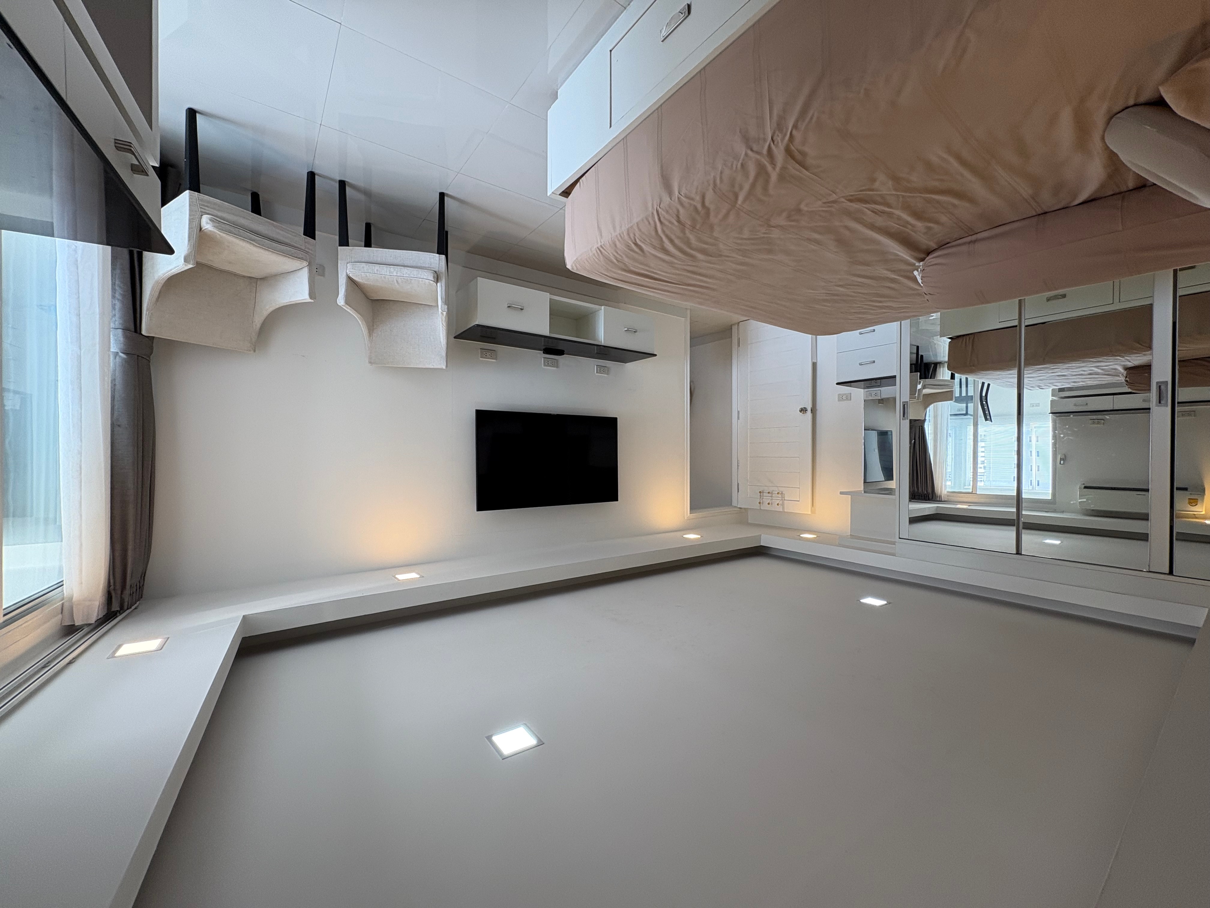 Large 1 Bed - 1 Bath Condo in Central Pattaya photo 15