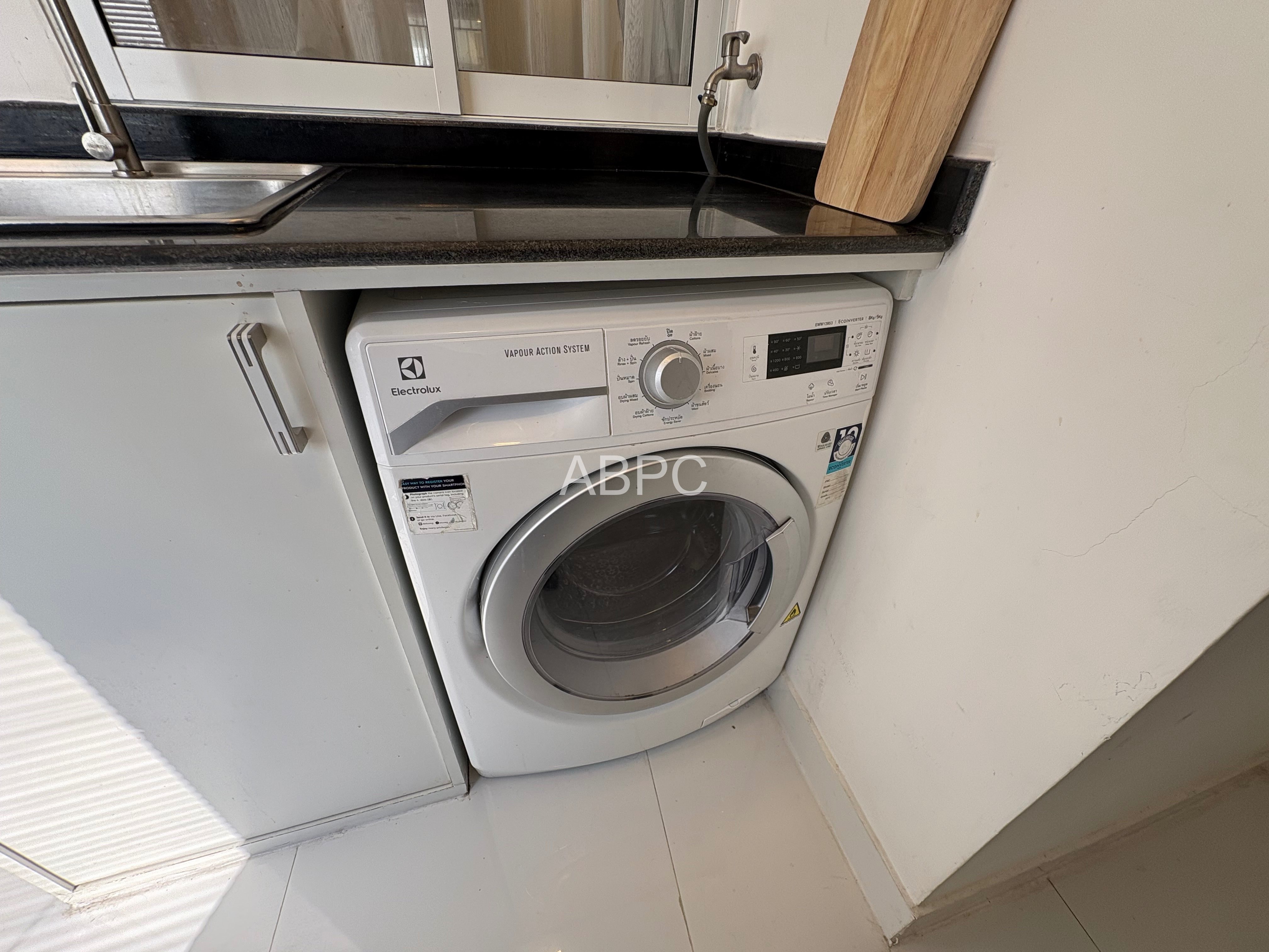 Large 1 Bed - 1 Bath Condo in Central Pattaya photo 7