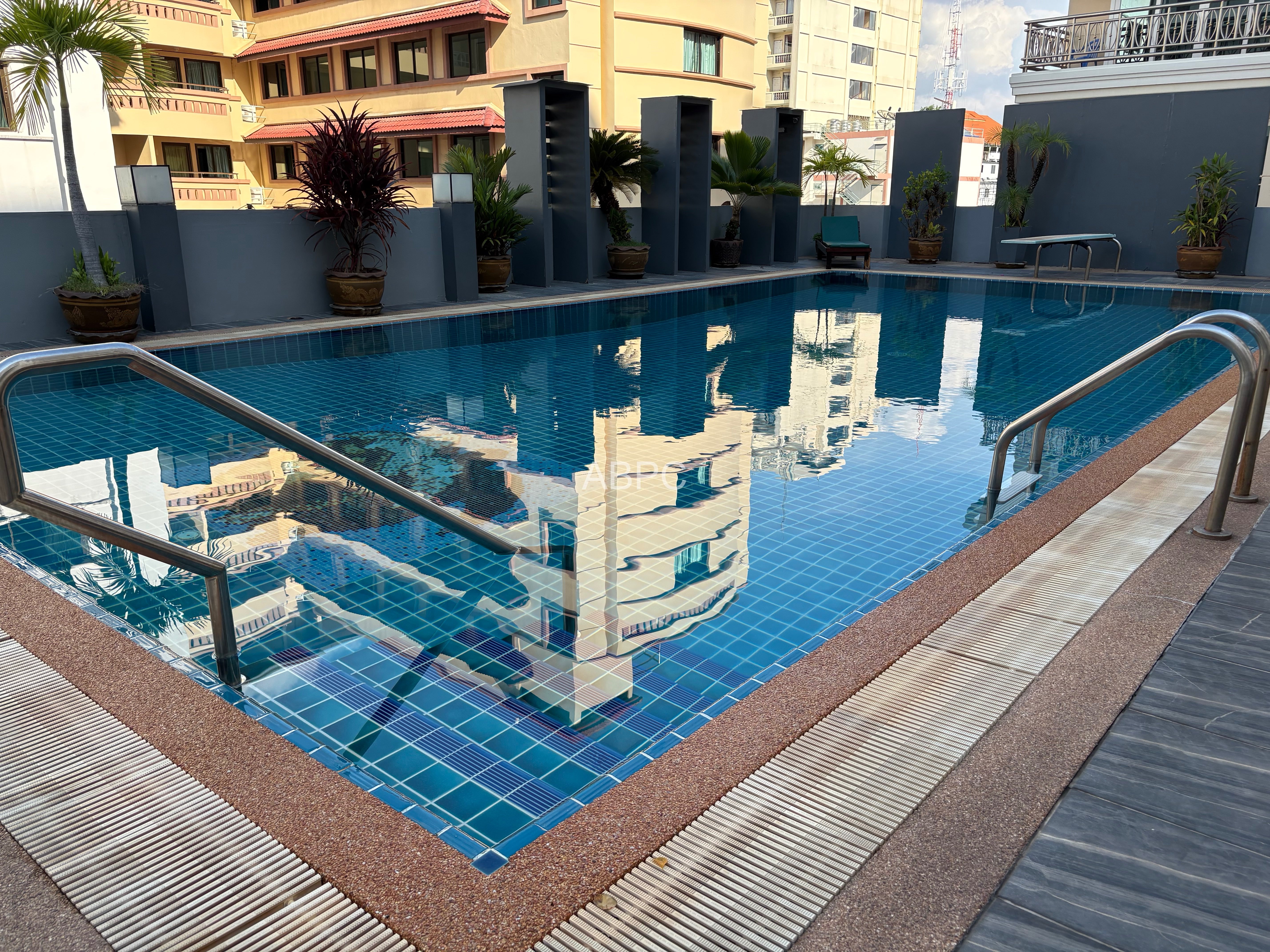 Large 1 Bed - 1 Bath Condo in Central Pattaya photo 10