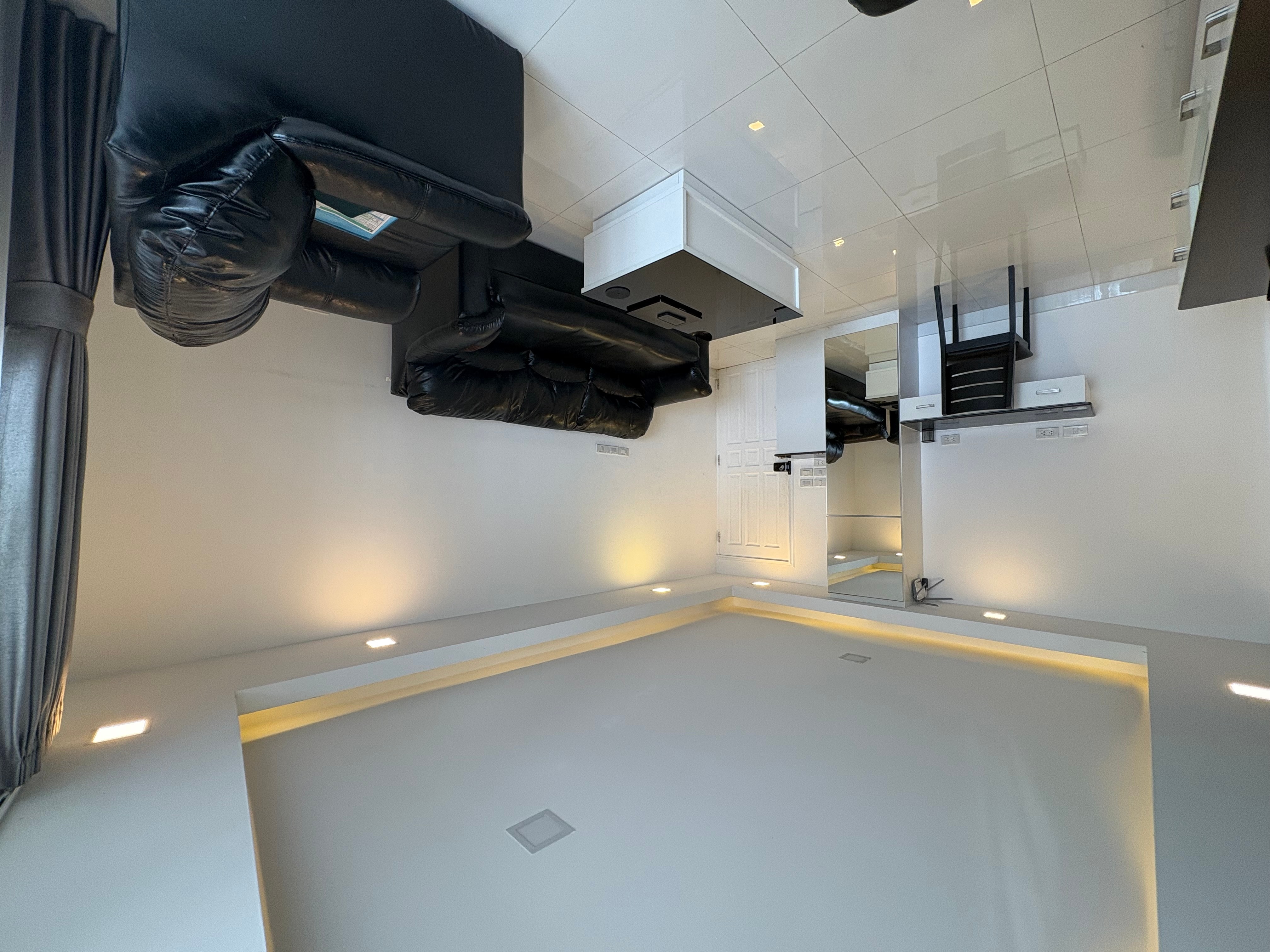 Large 1 Bed - 1 Bath Condo in Central Pattaya photo 14