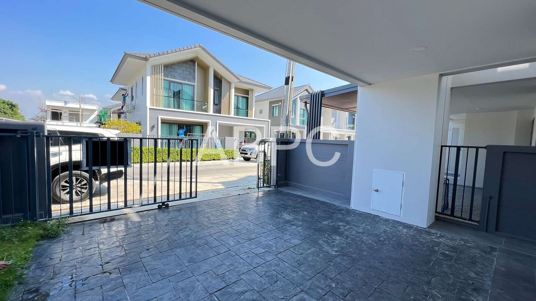 3 Bedrooms 3 Bathrooms in East Pattaya photo 7