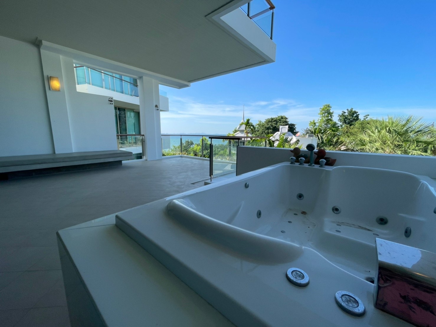 Ocean & Temple View 2 Bed 2 Bath In Wongamat photo 33