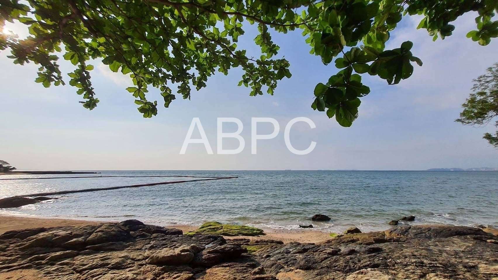 Ocean & Temple View 2 Bed 2 Bath In Wongamat photo 15