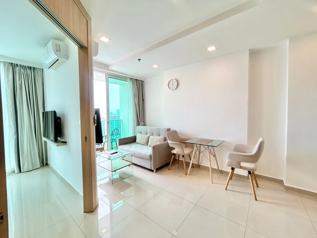 Just In 1 Bedroom Condo In Central Pattaya For Rent photo 13