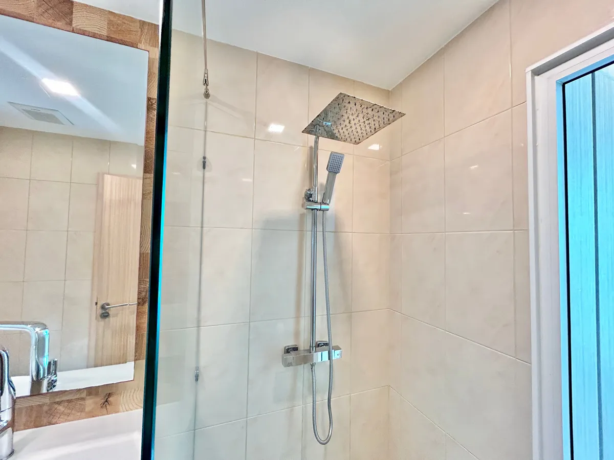 Just In 1 Bedroom Condo In Central Pattaya For Rent photo 14