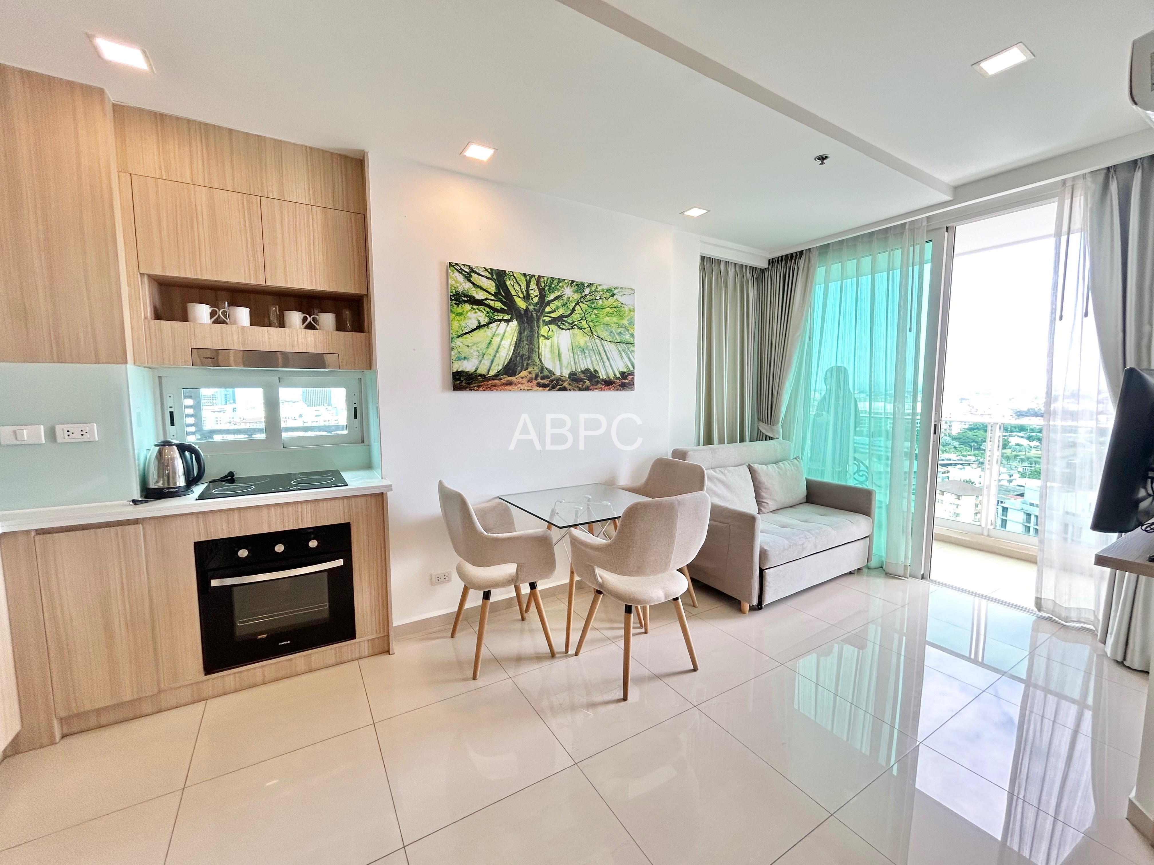 Large 1 bedroom Condo For Rent in Central Pattaya photo 7