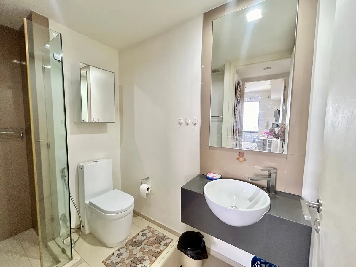 1 Bedroom Condo For Rent photo 14