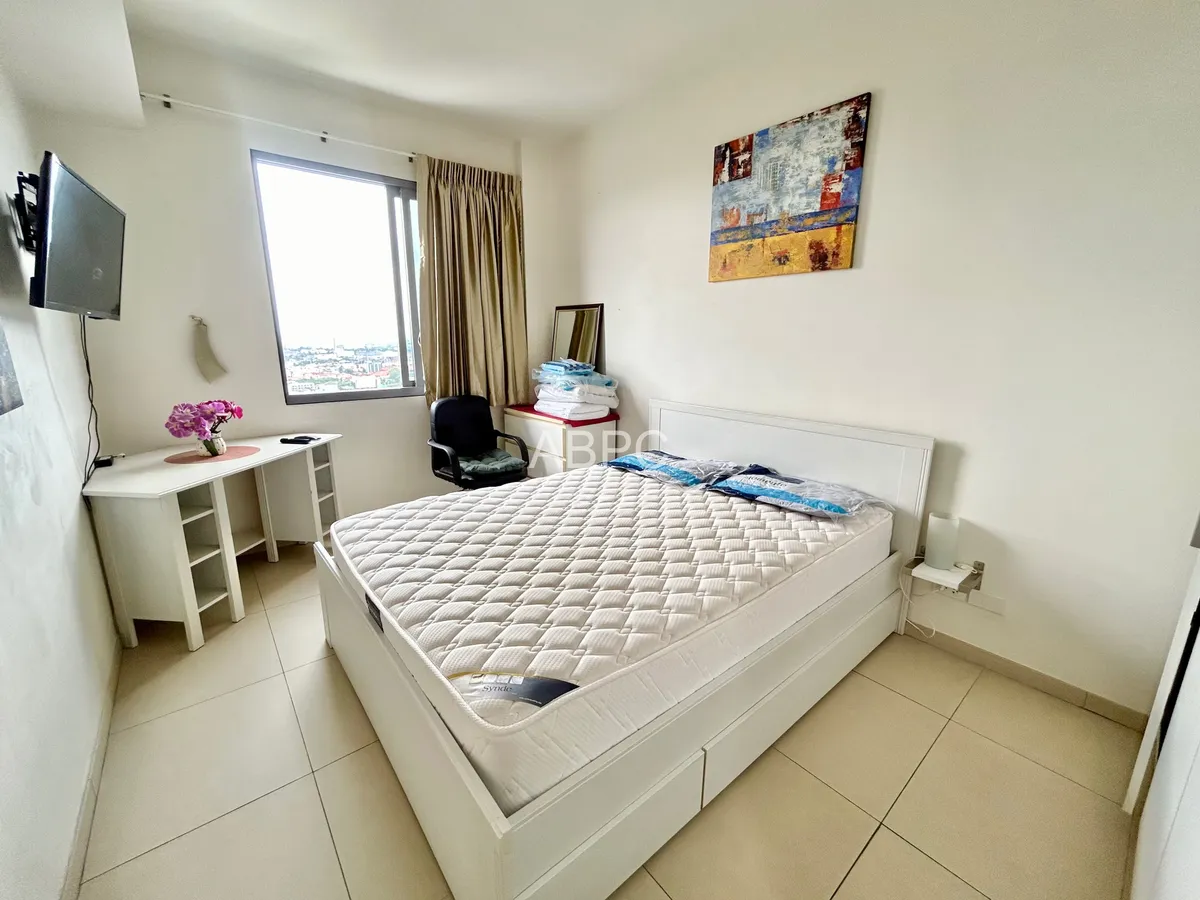 1 Bedroom Condo For Rent photo 6