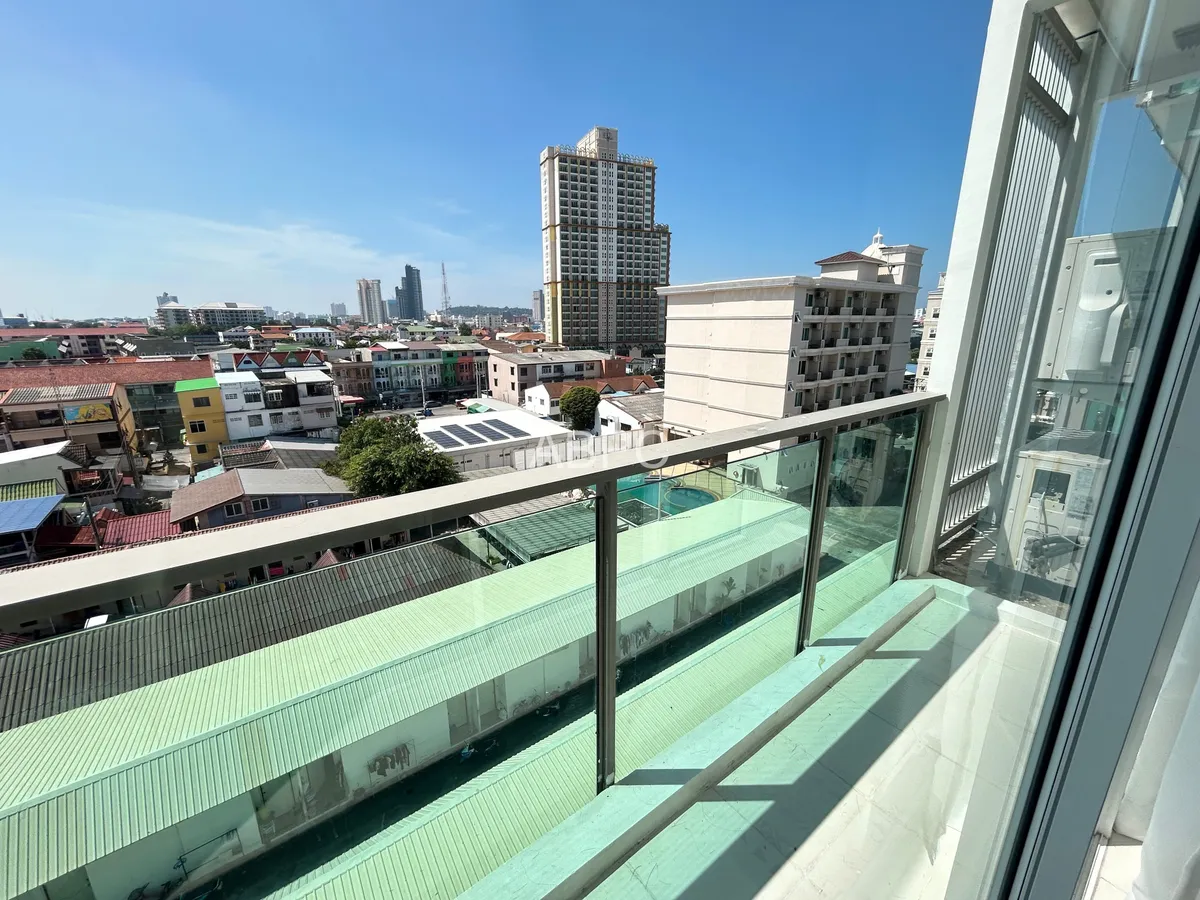 Studio in Central Pattaya photo 5