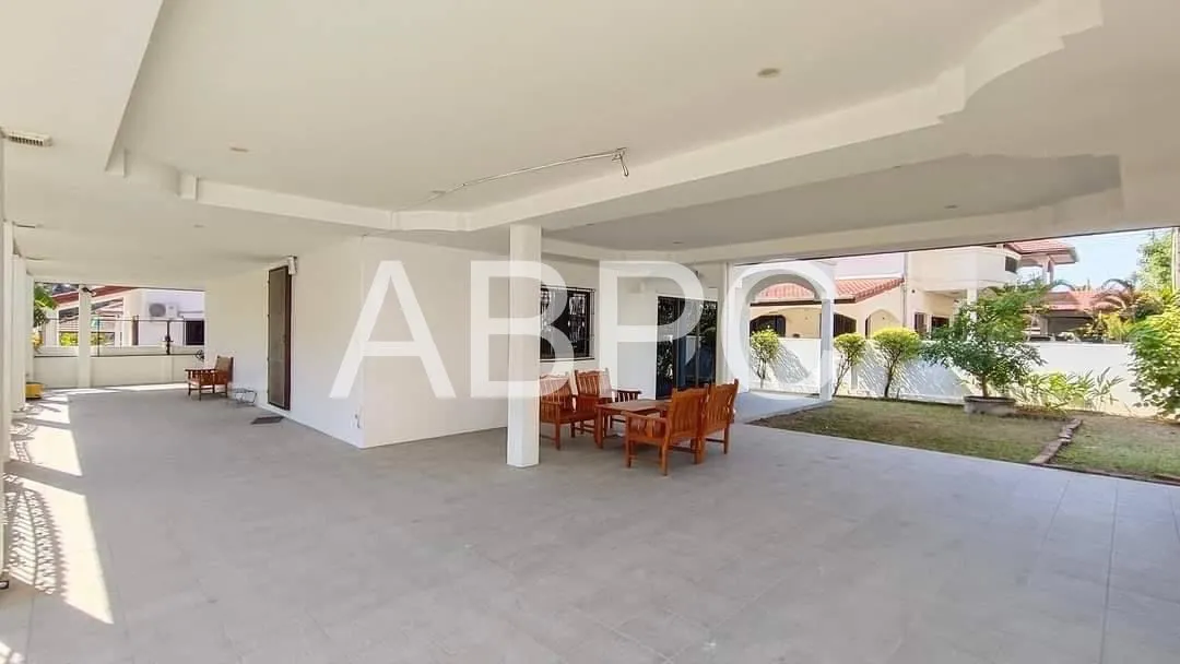 Just In 4 Bedroom House For Rent photo 2
