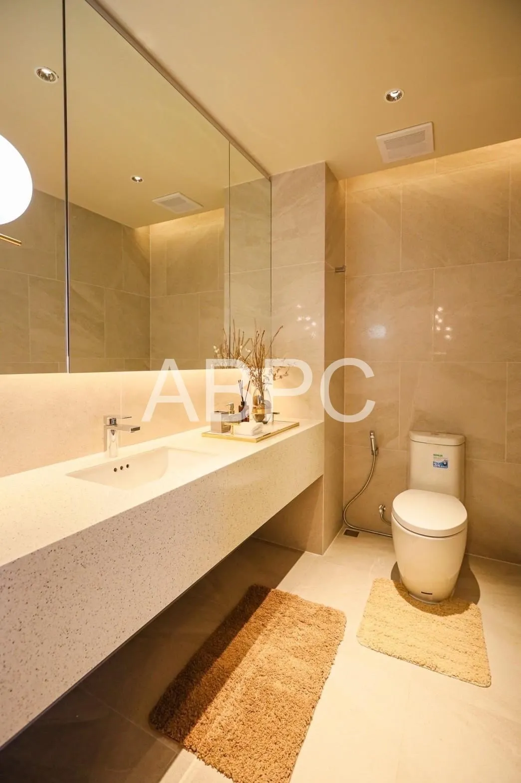 2 bedroom condo for sale in Arom Jomtien photo 5