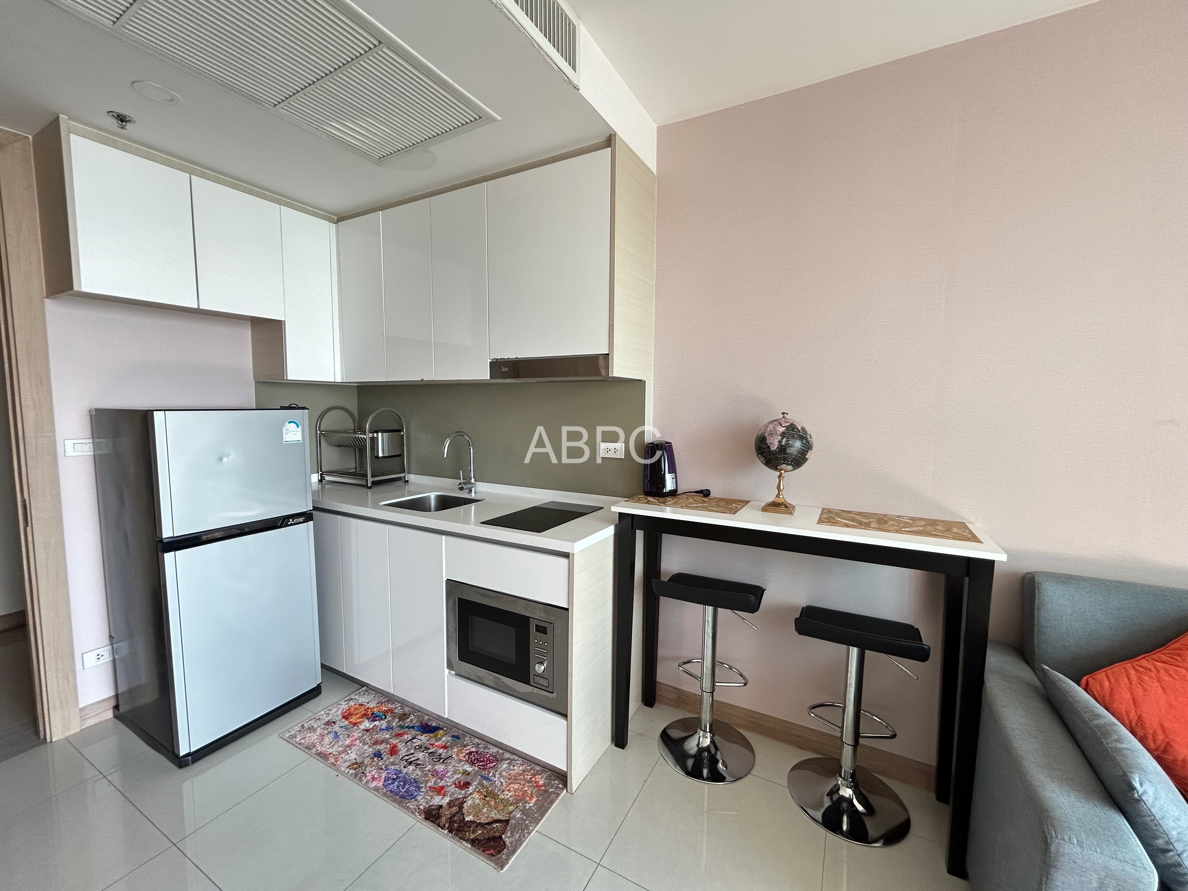 Ocean View 1 Bedroom Condo In Jomtien for Rent photo 5