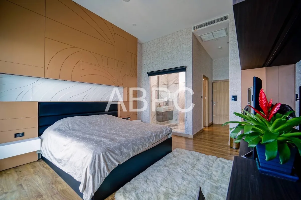 Penthouse For Sale in Wongamat photo 4