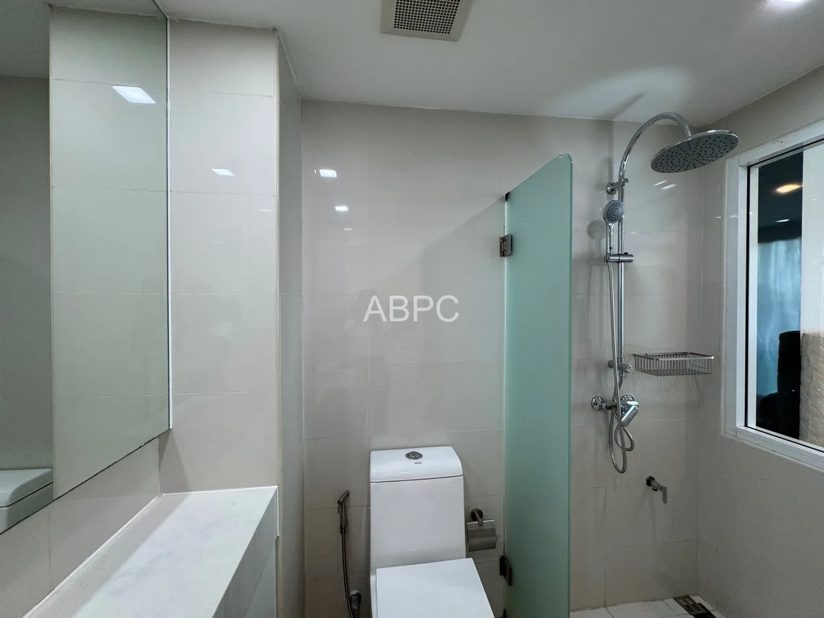 Studio 1 Bathroom in Central Pattaya photo 8
