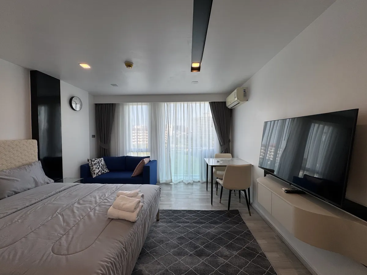 Studio 1 Bathroom in Central Pattaya photo 10