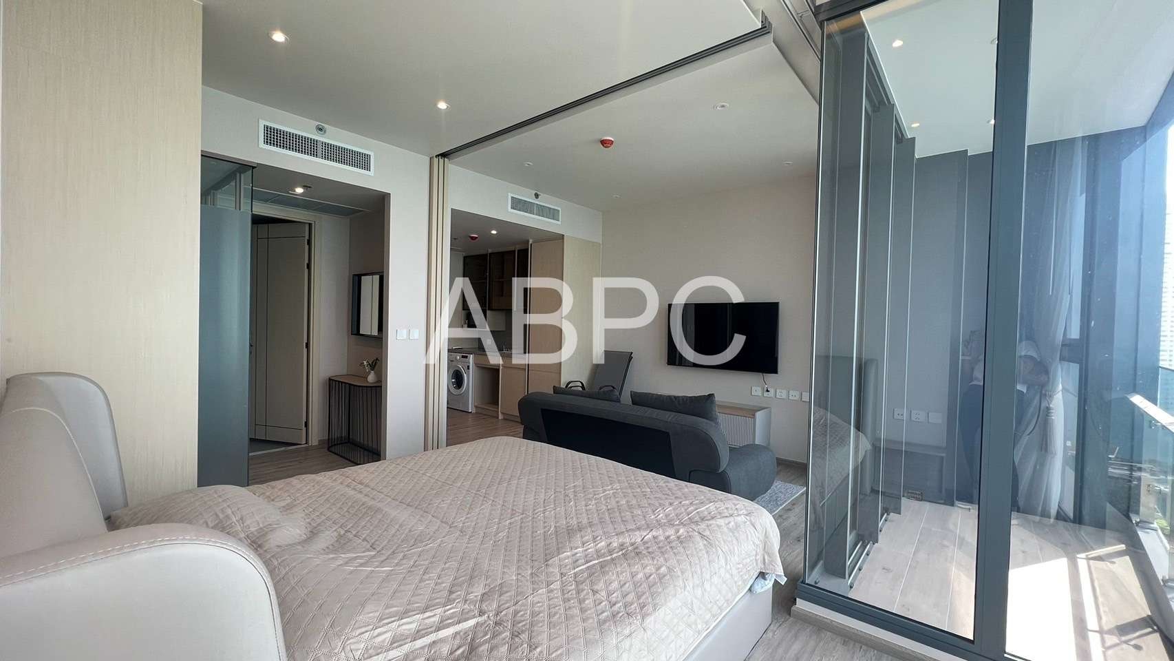 Studio 1 bathroom in Wongamat photo 7