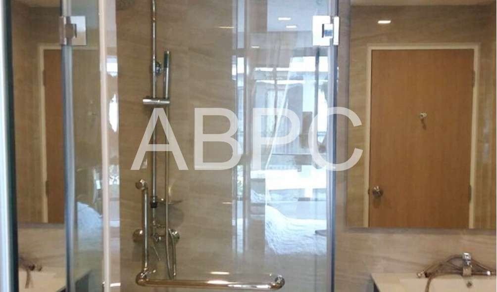 Corner room 1 Bedroom 1 Bathroom in Central Pattaya photo 4