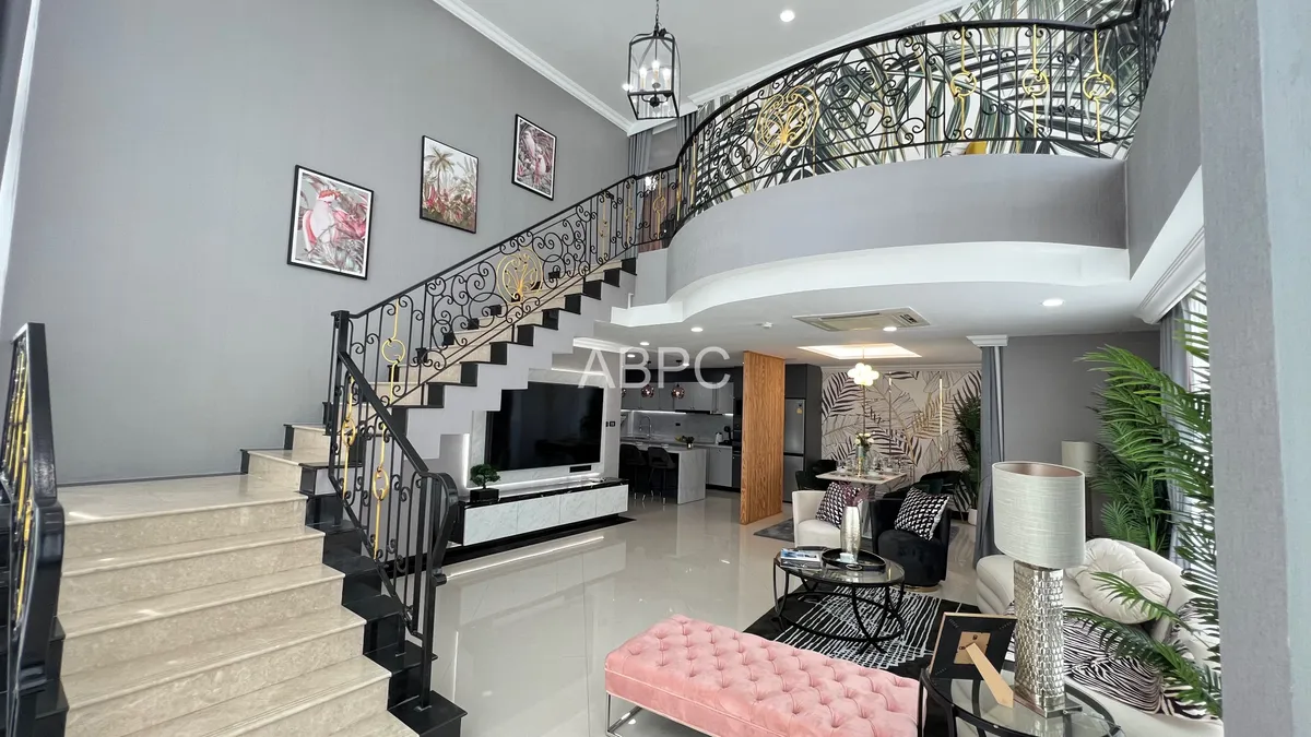 Luxury Duplex Penthouse 3 Bedrooms 4 bathrooms in Central Pattaya photo 5