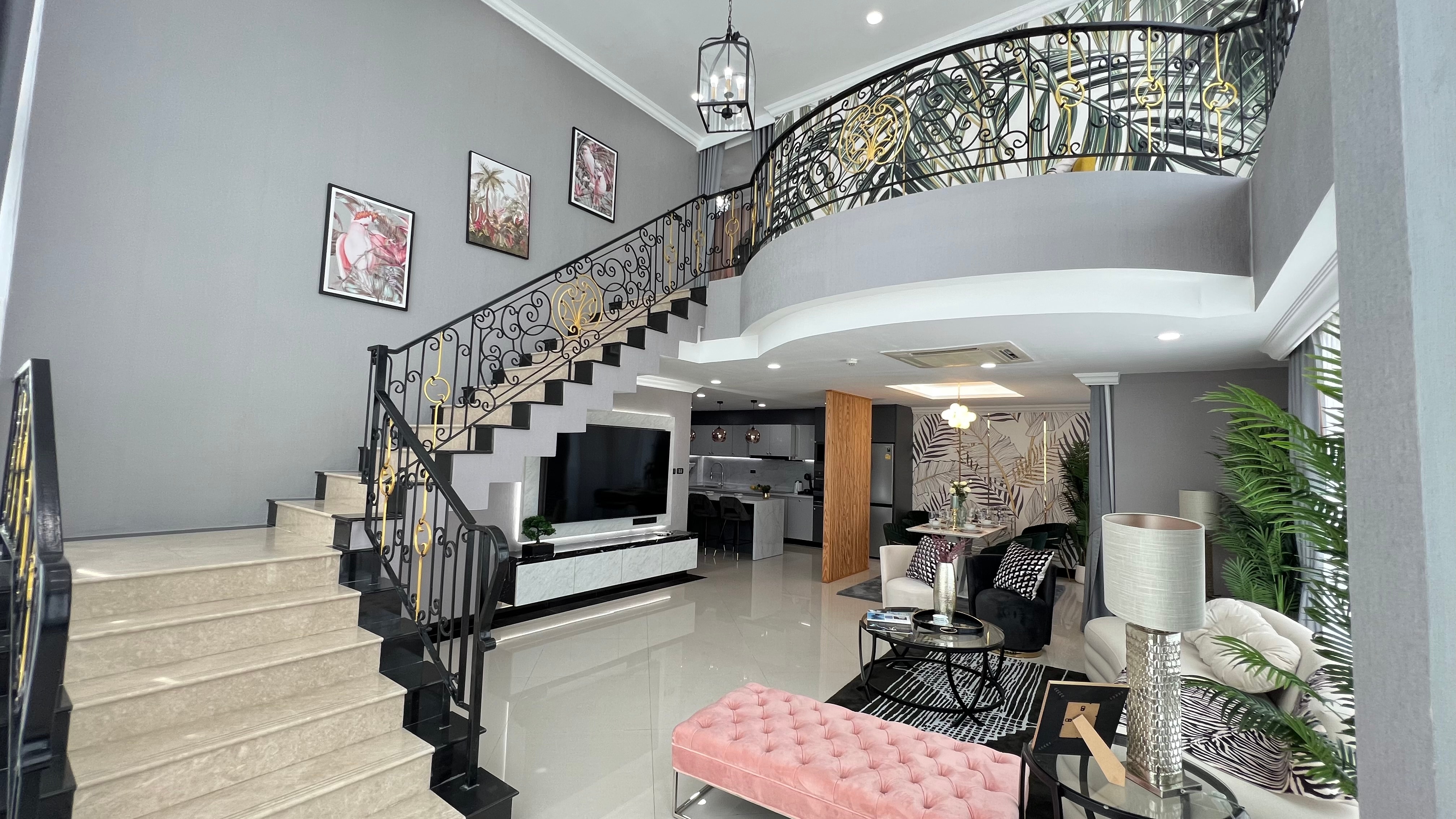 Luxury Duplex Penthouse 3 Bedrooms 4 bathrooms in Central Pattaya photo 17