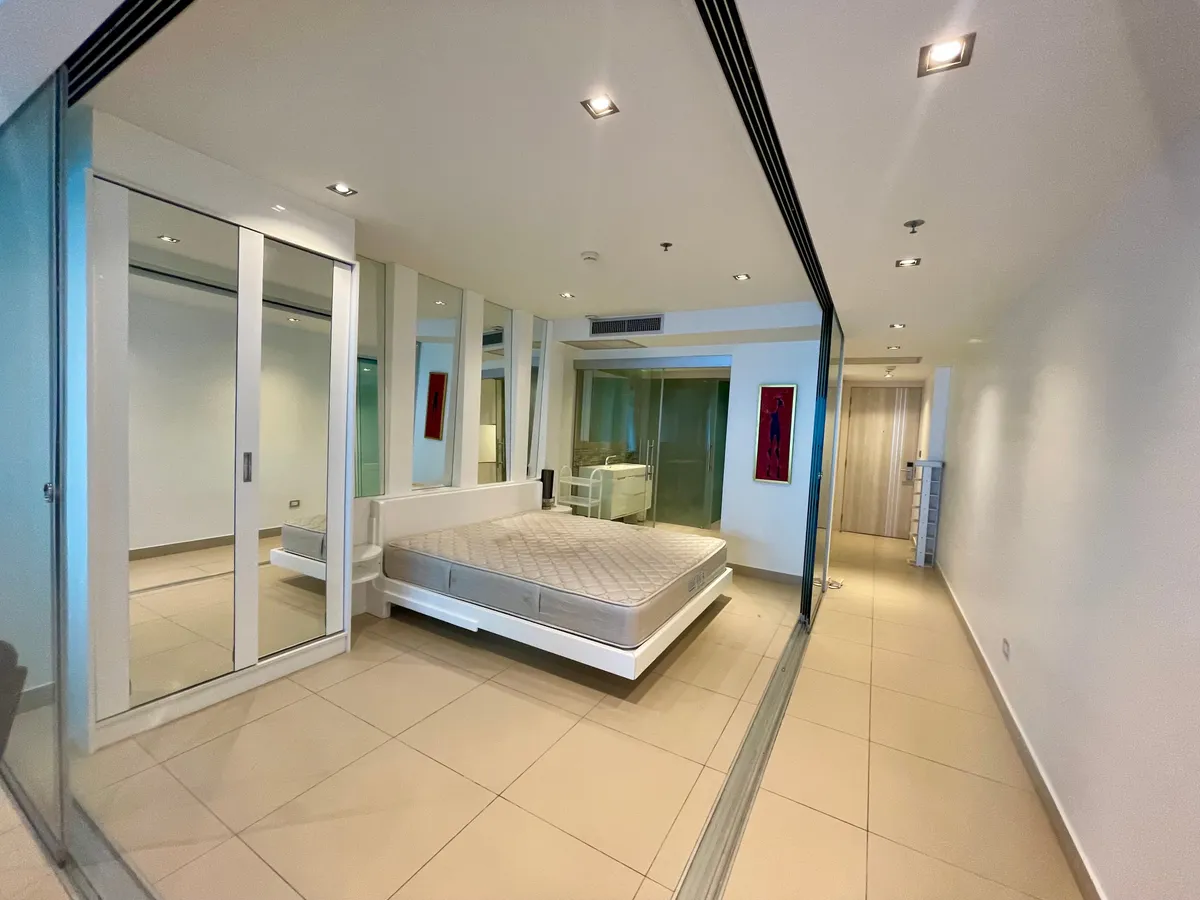 1 Bedroom in Sands Condominium photo 11