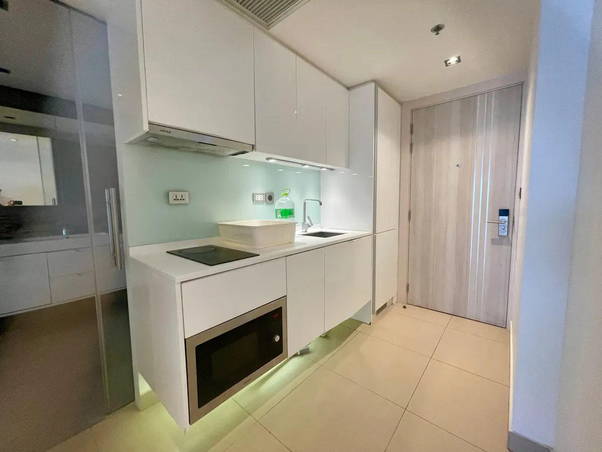 1 Bedroom in Sands Condominium photo 12