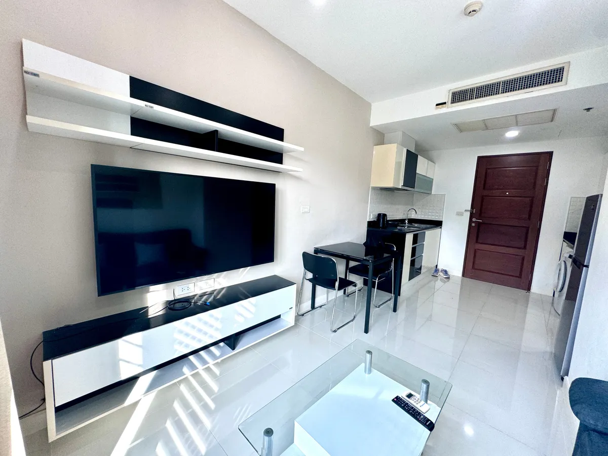 1 Bedroom condo in The Axis for rent photo 18