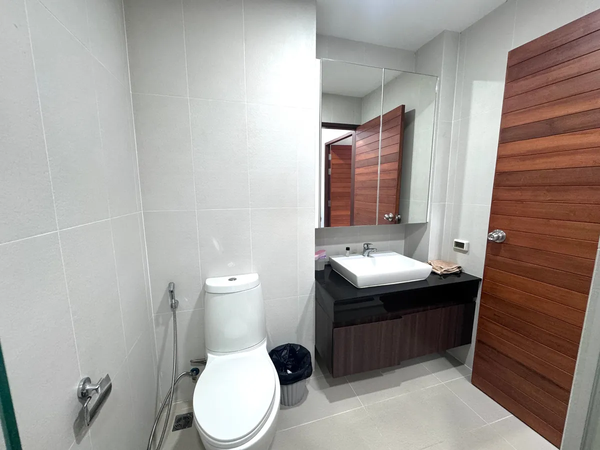 1 Bedroom condo in The Axis for rent photo 19