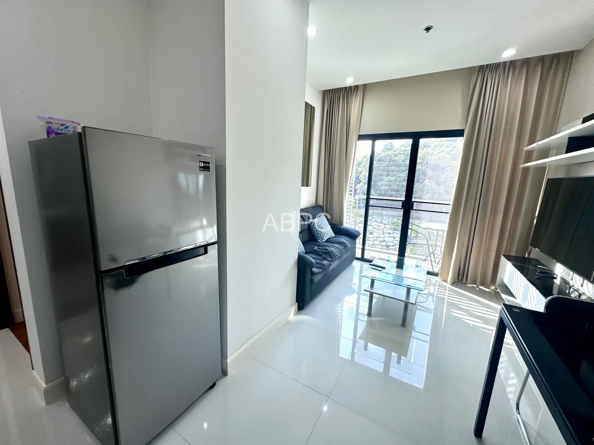 1 Bedroom condo in The Axis for rent photo 7