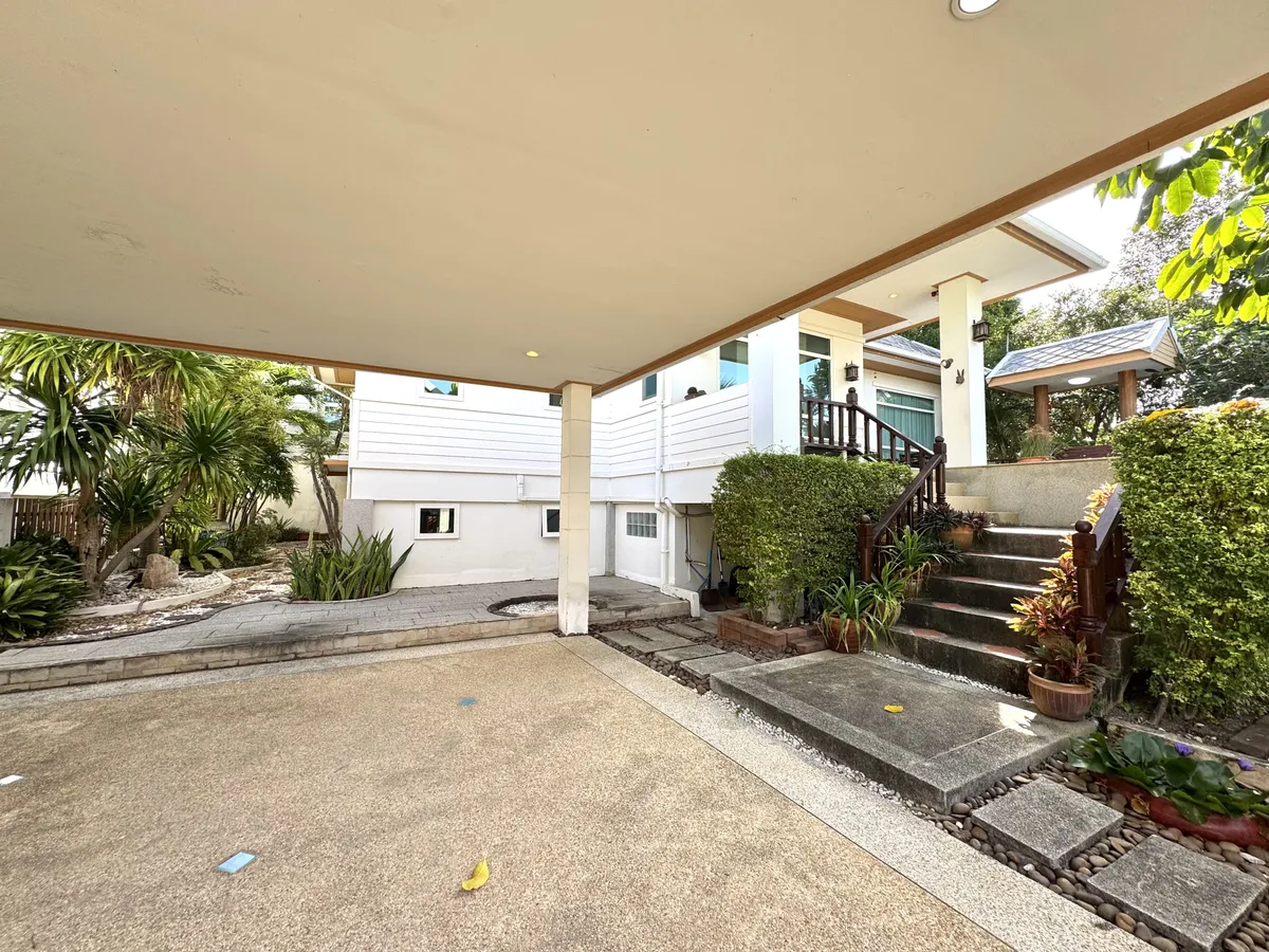 3 Bedroom 2 Bathroom in East Pattaya photo 19
