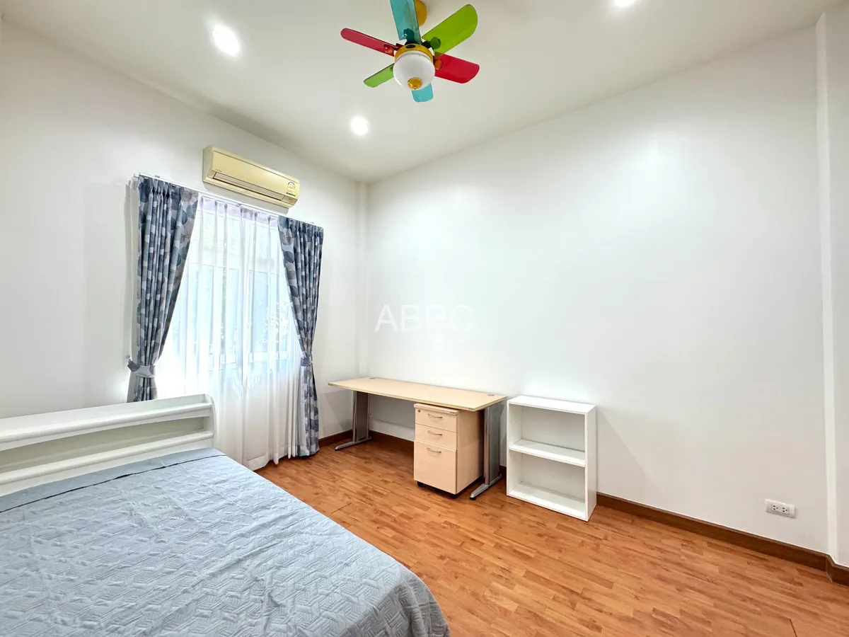 3 Bedroom 2 Bathroom in East Pattaya photo 10