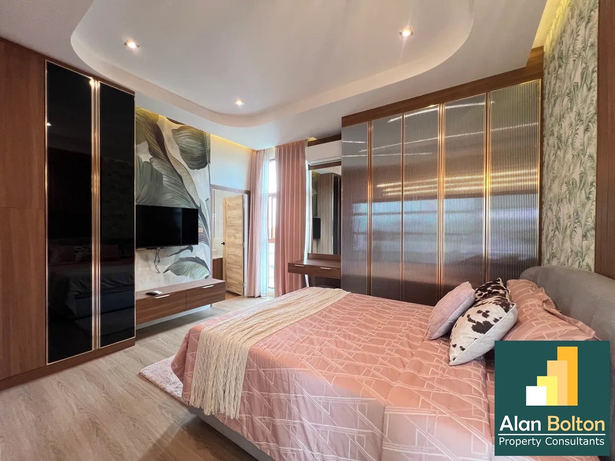 Luxury Pool Villa  5 Bedrooms 6 Bathrooms in Mapprachan photo 10