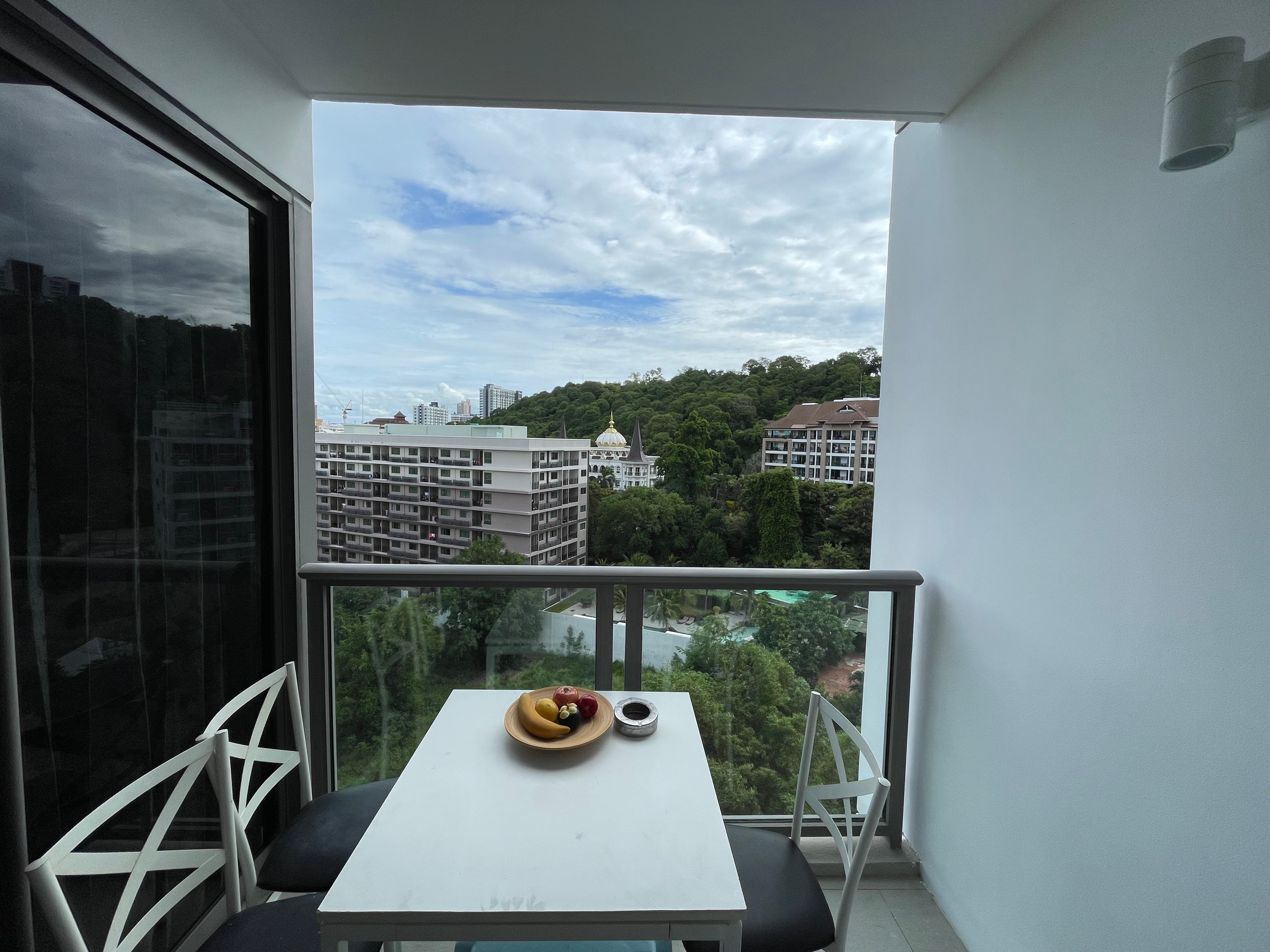 2 Bedroom 2 Bathroom Condo Close To Walking Street in South Pattaya photo 14