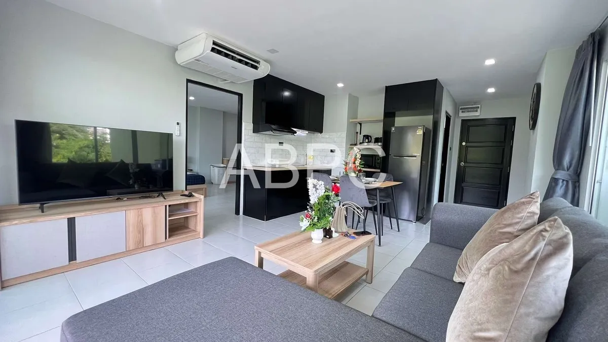 Just IN and Just Renovated. 1 Bed Condo in Wongamat photo 8