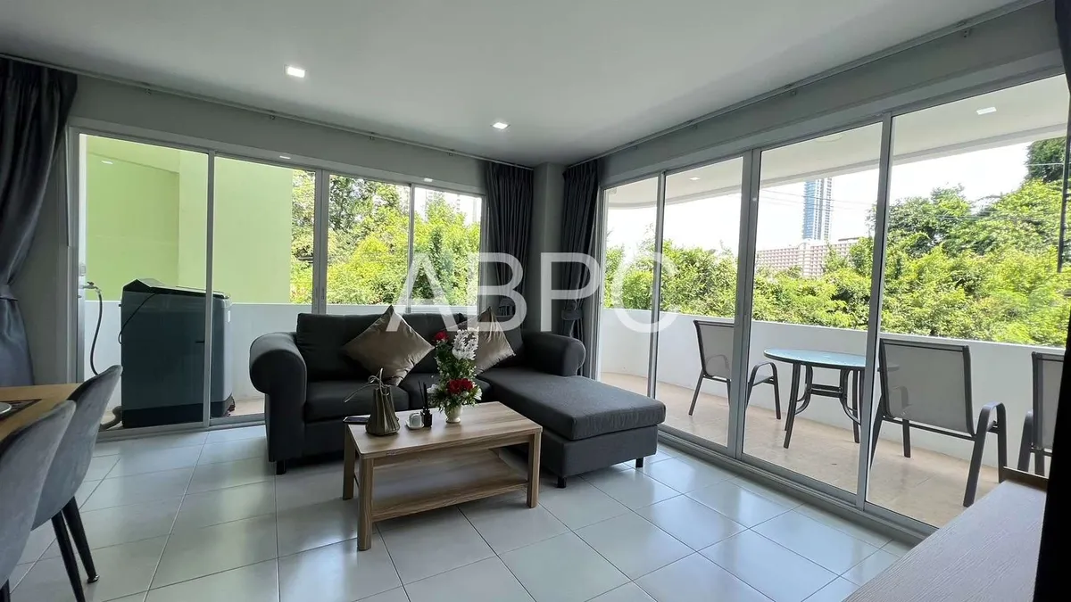 Just IN and Just Renovated. 1 Bed Condo in Wongamat photo 9