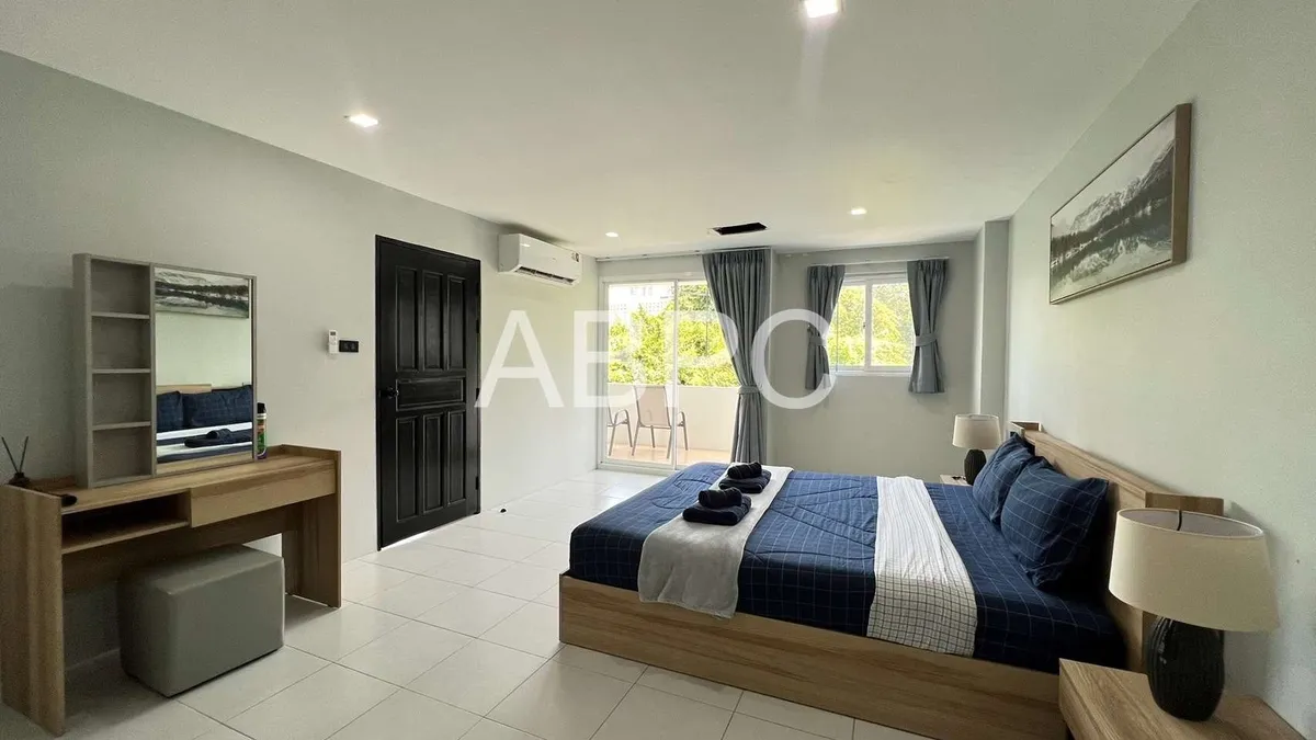 Just IN and Just Renovated. 1 Bed Condo in Wongamat photo 10