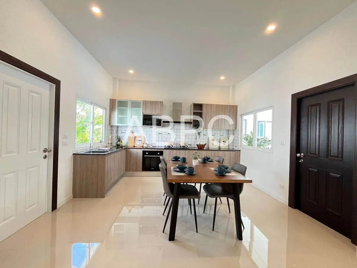 3 Bedrooms 3 Bathrooms in East Pattaya photo 10