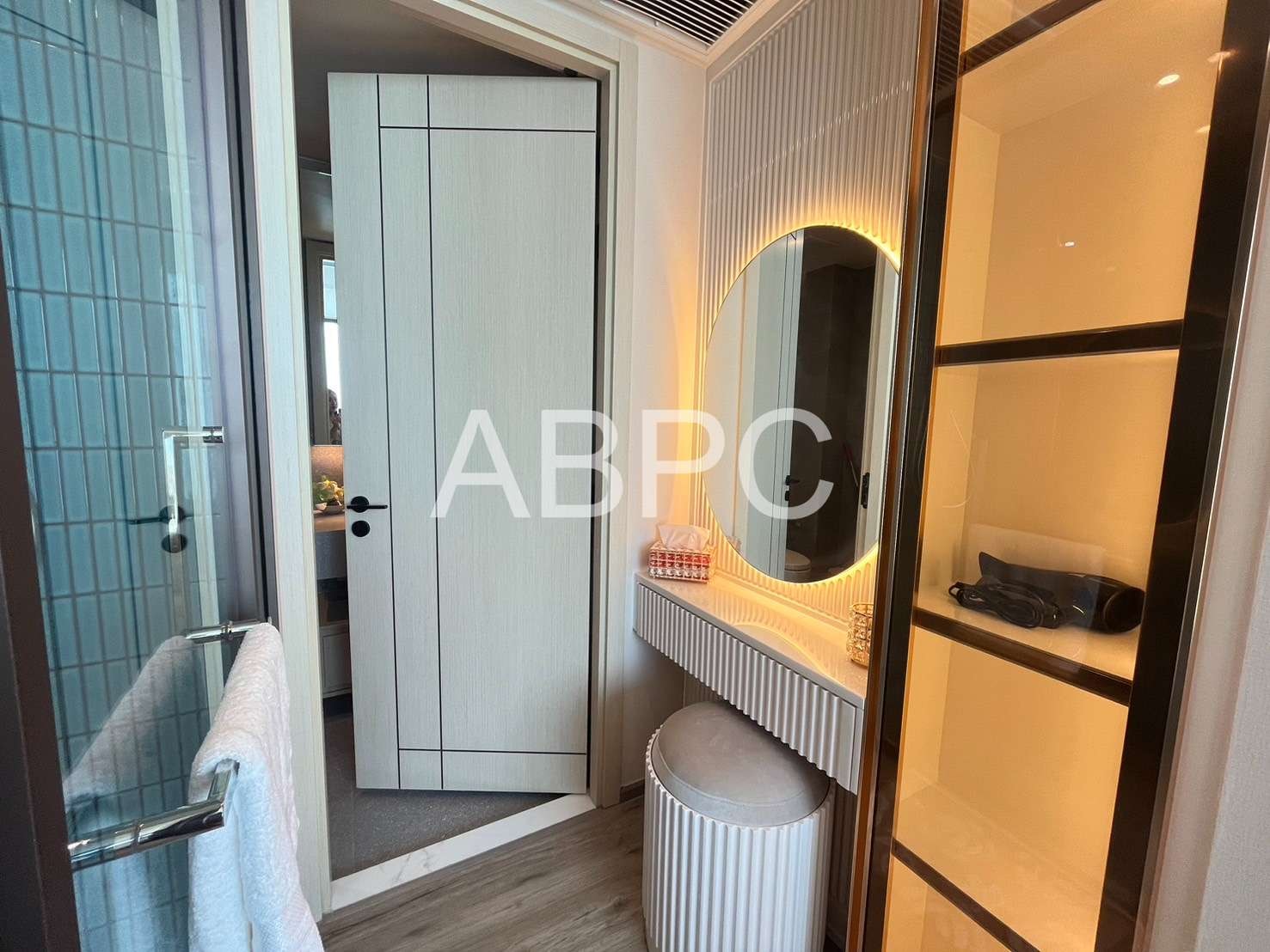 Studio 1 Bathroom in Wongamart photo 9