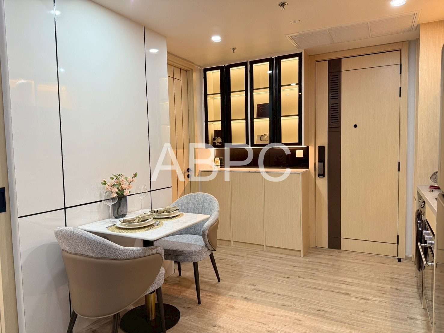 Luxury Spacious Studio 1 Bathroom in Wongamat photo 9