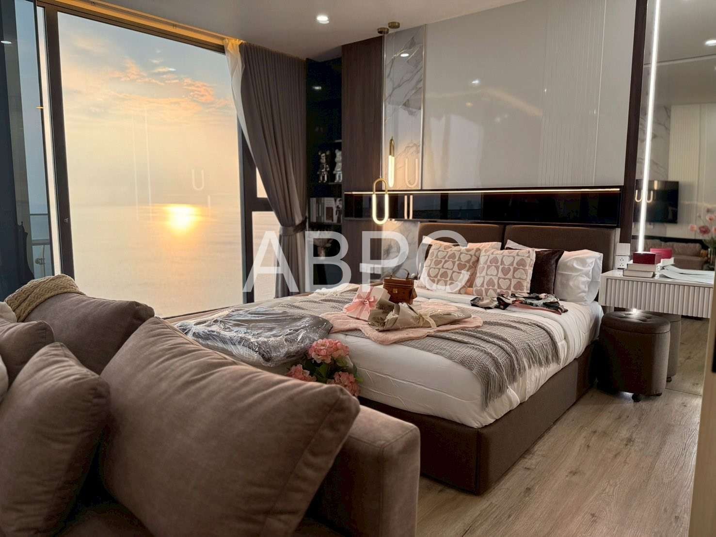 Luxury Spacious Studio 1 Bathroom in Wongamat photo 10