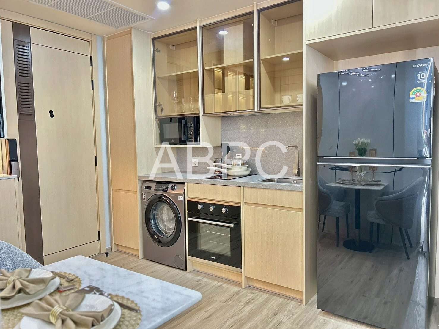 Luxury Spacious Studio 1 Bathroom in Wongamat photo 14