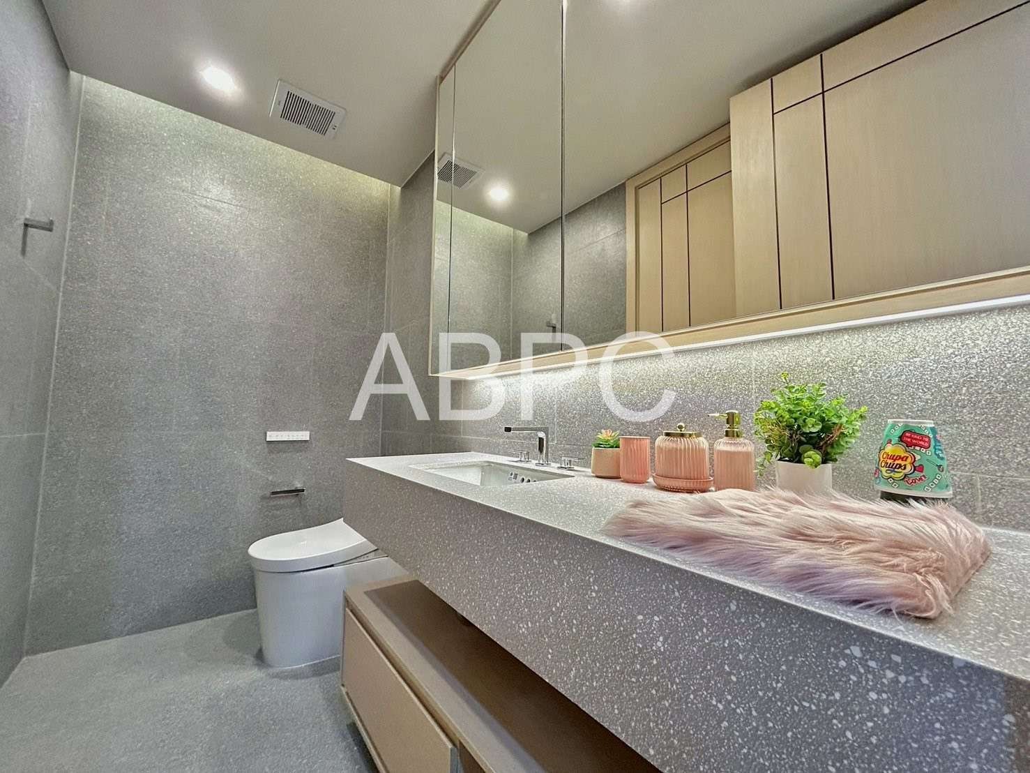 Luxury Spacious Studio 1 Bathroom in Wongamat photo 19
