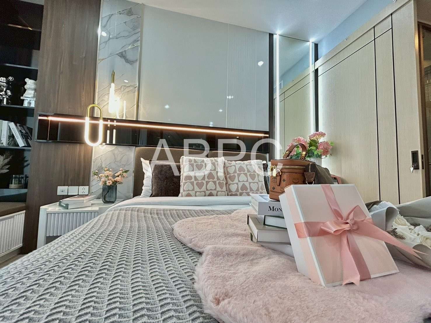 Luxury Spacious Studio 1 Bathroom in Wongamat photo 15