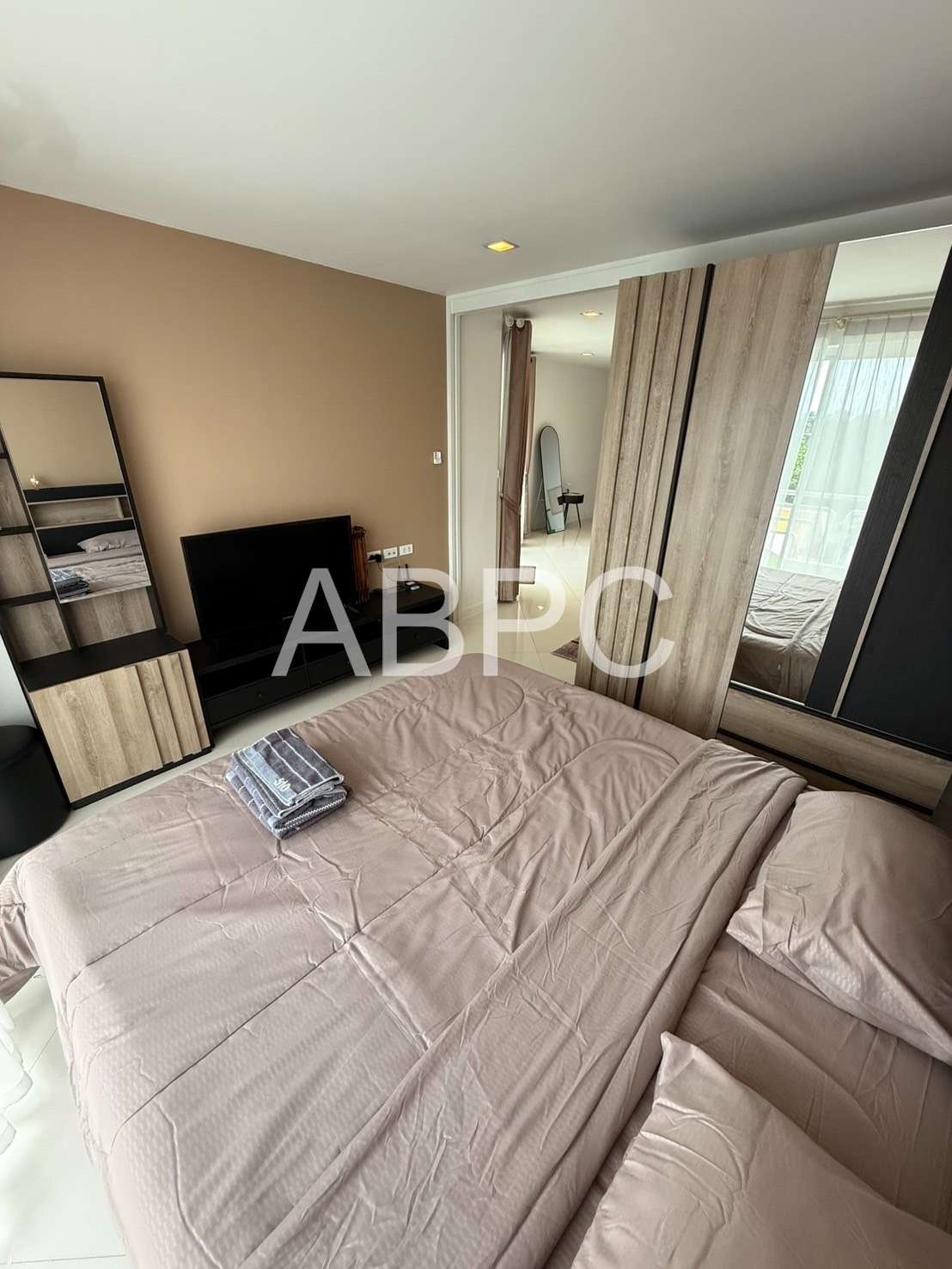 1 Bedroom 1 Bath City View Condo in Jomtien - Daisy Residence photo 5