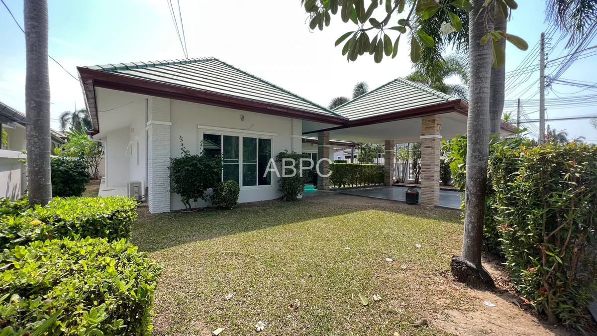 3 Bedrooms 2 Bathrooms in East Pattaya photo 4