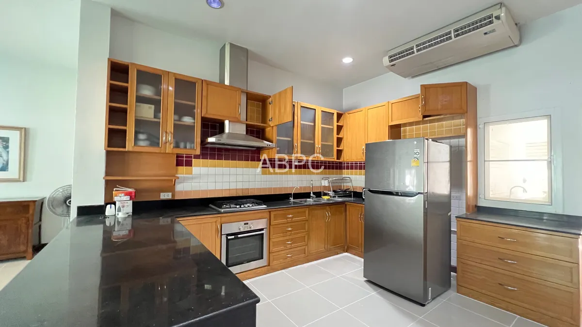 3 Bedrooms 2 Bathrooms in East Pattaya photo 8