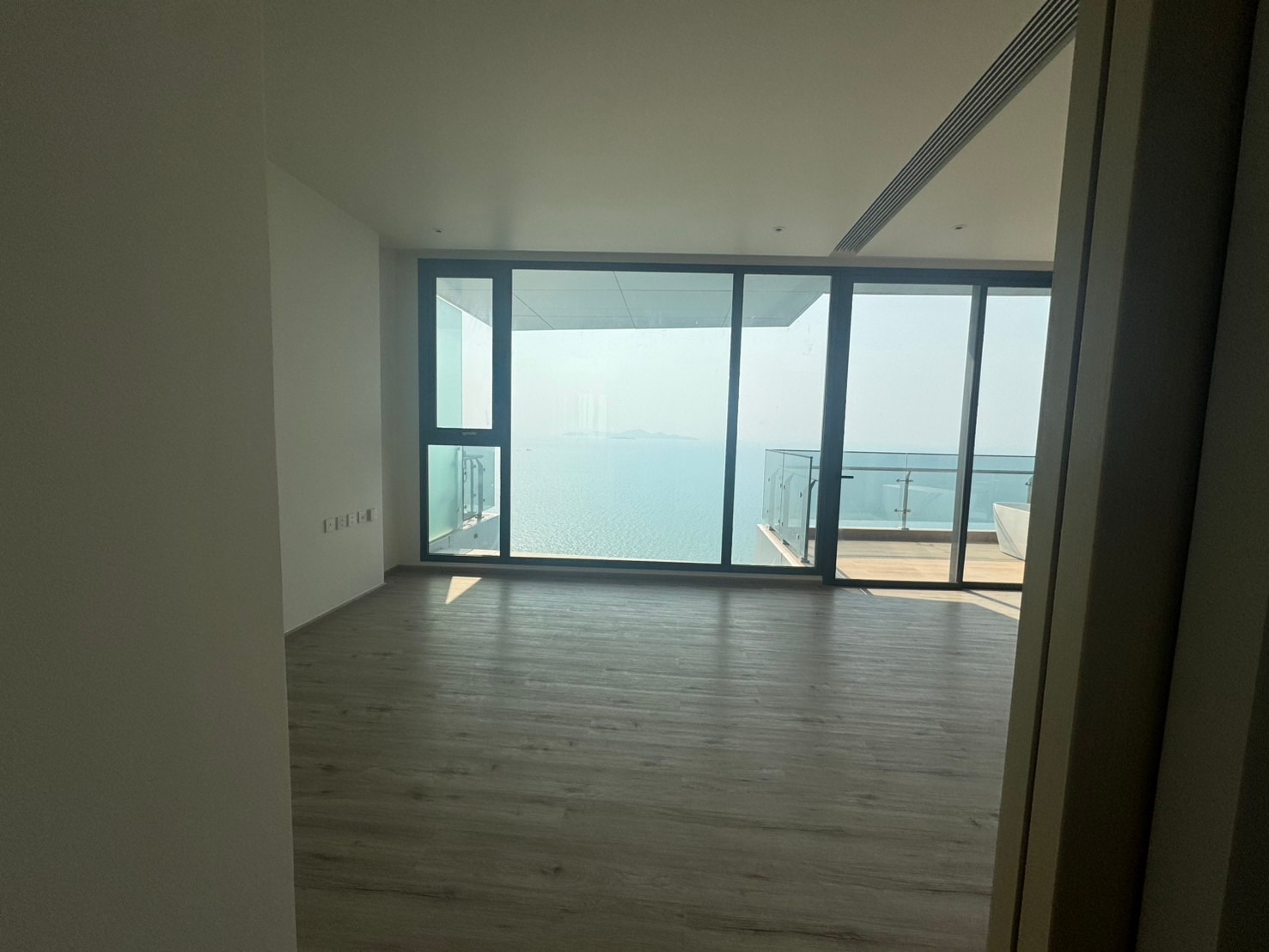 1 Bedroom 1 Bathroom Terrace Horizon at Arom Wongamat photo 22