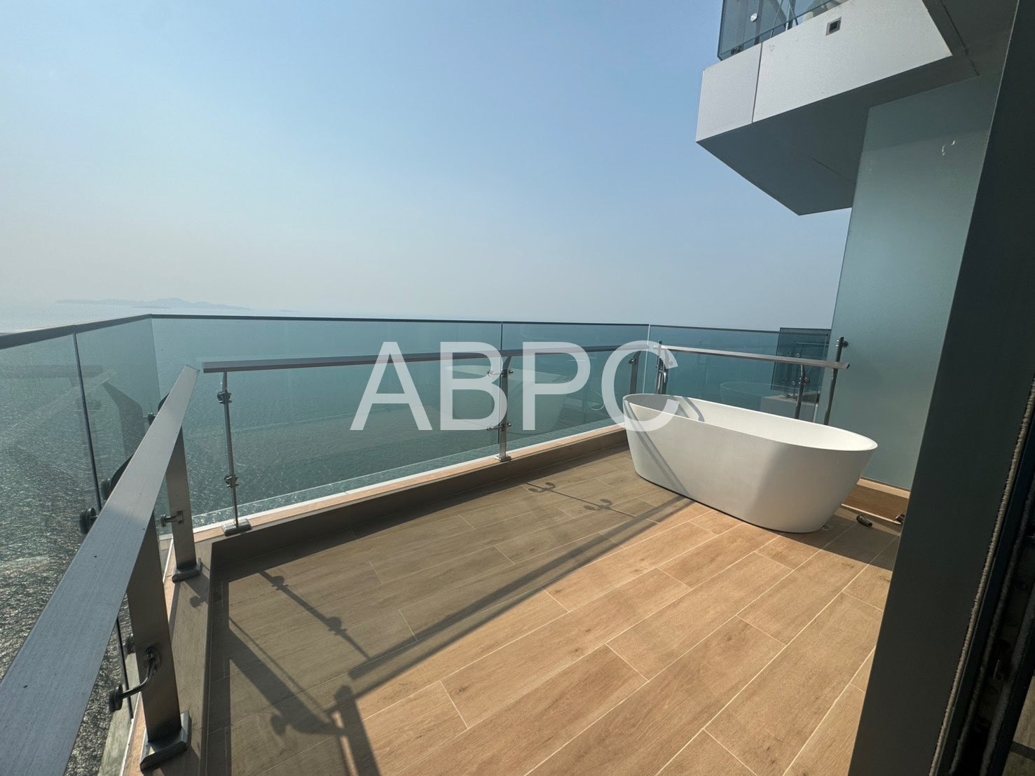 1 Bedroom 1 Bathroom Terrace Horizon at Arom Wongamat